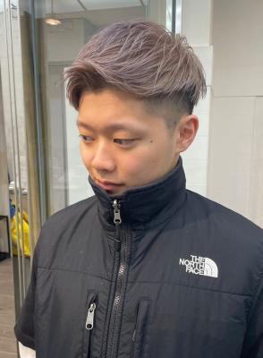 サイド刈り上げアップバングメンズハイトーン