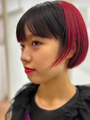 10代20代 艶感 ショートボブ ミニボブ 暖色系カラー 10代20代 艶感 ショートボブ ミニボブ 暖色系カラーのイメージ画像