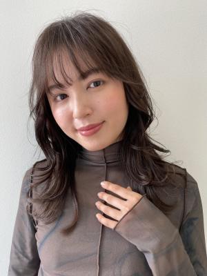 大人女性◎ミディアムレイヤー