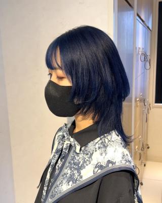 ネイビーブルー×ウルフカット ネイビーブルー×ウルフカットのイメージ画像