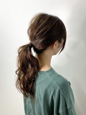 ショートヘアでも結べるポニーテール