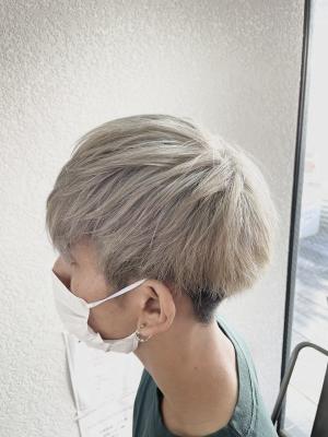 プラチナブロンドヘアメンズショートマッシュ所沢飯能