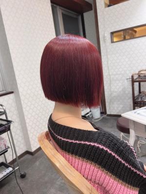 赤髪ボブ