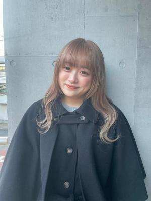 黒髪グレーベージュレイヤーロング前髪パーマ アッシュブラック