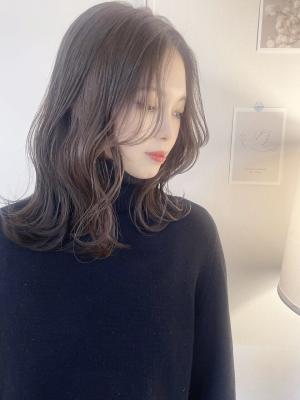韓国風前髪、韓国風バング、フェザーバング、くびれヘアのイメージ画像