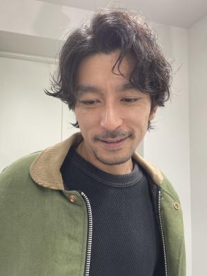 大人のサイドパートパーマスタイル