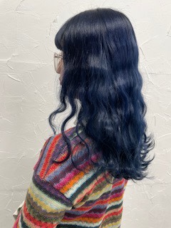 ネイビーブルー寒色系カラー透明感カラー韓国くびれヘア