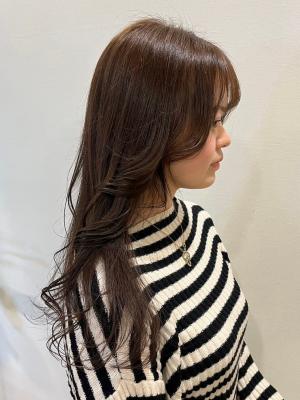 ロングレイヤー　韓国風アレンジ　グレージュカラー