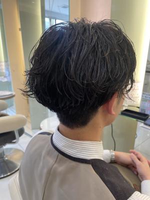 くびレイヤーエモージュ前髪マチルダボブインナーグレージュのイメージ画像