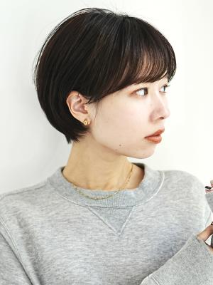フワッとまとまる大人ショート