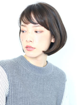 大人イメチェンレッドブラウン似合わせカットハッシュカットボブ 大人イメチェンレッドブラウン似合わせカットハッシュカットボブ