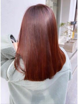 アネモネカラー　赤髪　艶カラーのイメージ画像