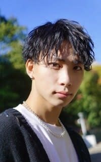 メンズヘア整形スパイラルパーマ波巻きツイストメンズパーマ髪型 メンズヘア整形スパイラルパーマ波巻きツイストメンズパーマ髪型