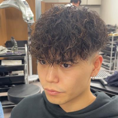 メンズヘア整形スパイラルパーマ波巻きツイストメンズパーマ髪型 メンズヘア整形スパイラルパーマ波巻きツイストメンズパーマ髪型