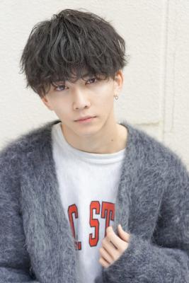 メンズヘア整形スパイラルパーマ波巻きツイストメンズパーマ髪型 メンズヘア整形スパイラルパーマ波巻きツイストメンズパーマ髪型