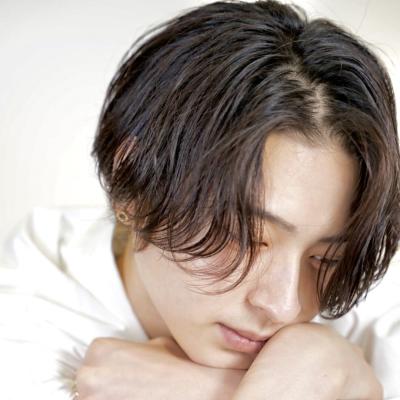 メンズヘア整形スパイラルパーマ波巻きツイストメンズパーマ髪型 メンズヘア整形スパイラルパーマ波巻きツイストメンズパーマ髪型