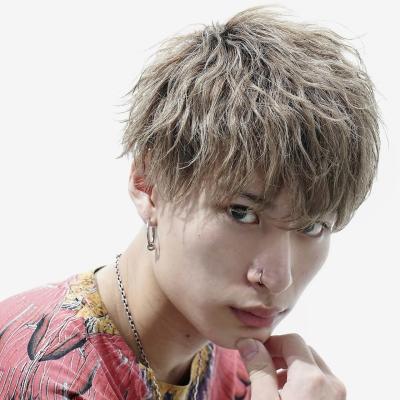 メンズヘア整形スパイラルパーマ波巻きツイストメンズパーマ髪型 メンズヘア整形スパイラルパーマ波巻きツイストメンズパーマ髪型のイメージ画像