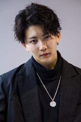 メンズヘア整形スパイラルパーマ波巻きツイストメンズパーマ髪型 メンズヘア整形スパイラルパーマ波巻きツイストメンズパーマ髪型