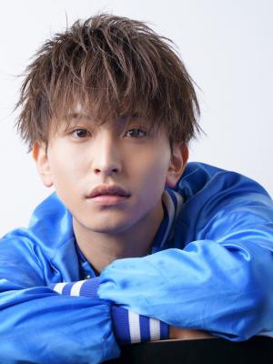 メンズヘア整形スパイラルパーマ波巻きツイストメンズパーマ髪型 メンズヘア整形スパイラルパーマ波巻きツイストメンズパーマ髪型