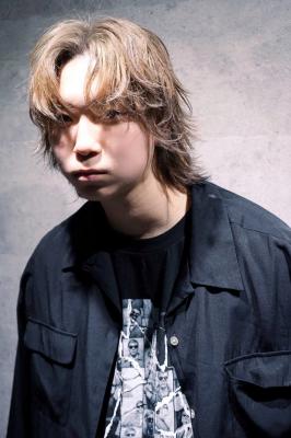 メンズヘア整形スパイラルパーマ波巻きツイストメンズパーマ髪型 メンズヘア整形スパイラルパーマ波巻きツイストメンズパーマ髪型
