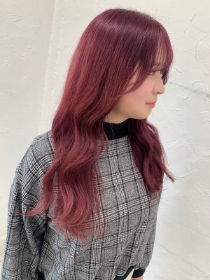 チェリーピンク暖色系カラーレイヤーロング韓国くびれヘア美髪
