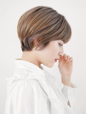 大人かわいいマッシュショート