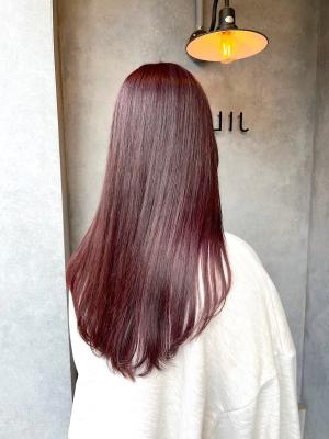 丸型卵形ストレートレイヤーエアリーロング美髪ピンクブラウンのイメージ画像