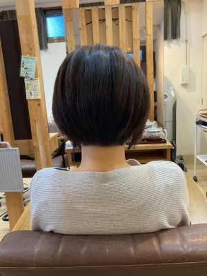 お客様髪質改善データ1086(縮毛矯正後のカット) お客様髪質改善データ1086(縮毛矯正後のカット)のイメージ画像