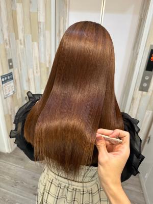 髪質改善韓国シンプルストレート縮毛矯正ブロンドベージュ渋谷のイメージ画像