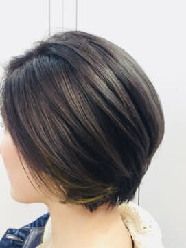 グレージュショートボブ