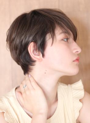 小顔美髪イメチェンピンクブラウン切りっぱなしボブショート