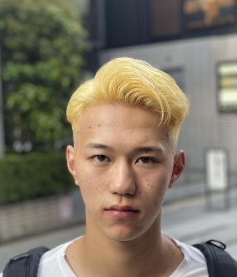 スキンフェード　金髪　barberのイメージ画像