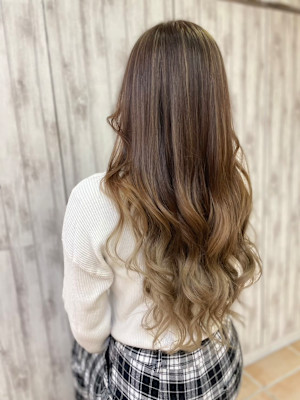 ロング×グラデーションカラー