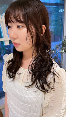 クシュっと緩めニュアンスパーマ