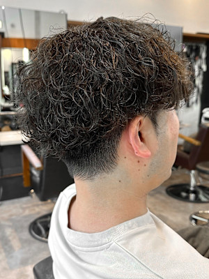 【IRIE 赤坂】波巻きスパイラルパーマ