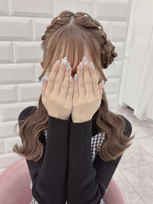 最近人気の！片耳ひつじヘア＊まゆ