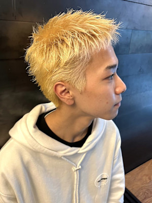 ブリーチカラー　スパイキーショート　アップバング