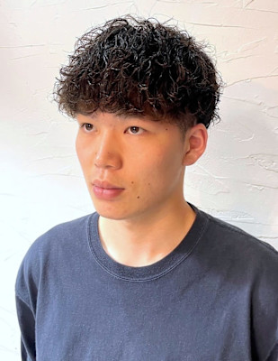 波巻きパーマ　ハードパーマ　ミニマッシュ　ツーブロック