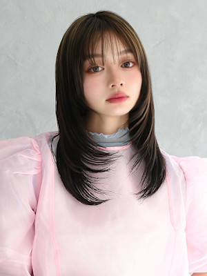 レイヤー×ストレートセミロング