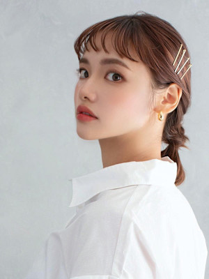 こなれ三つ編みポニー