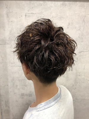 Blossom《髪質改善/縮毛矯正/ケアブリーチ/艶カラー》