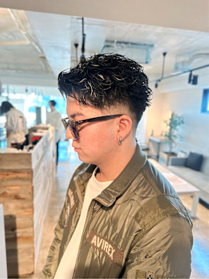 スパイキーバックパーマナチュラルフェード