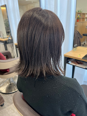 ★グレージュ×外はねミディアム