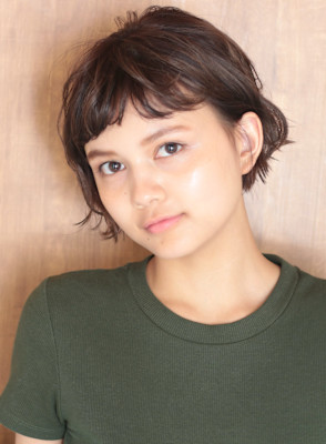 40代50代似合わせ小顔美髪シアーカラーカールショート