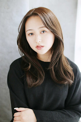 20代30代40代　韓国くびれレイヤーエモージュ