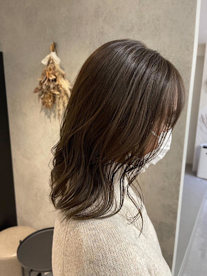 ミディアム×ダークグレージュ