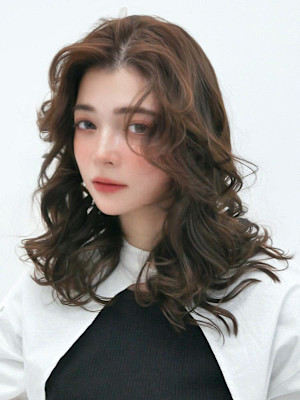 大人可愛いエアリーパーマ