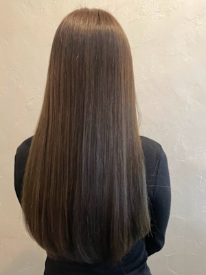 オリーブブラウン　ロング　ツヤ髪