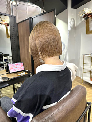 グレーベージュ グレージュ ことりベージュ 切りっぱなしボブ