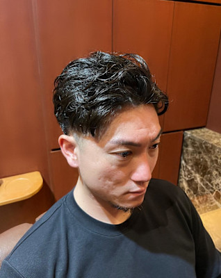 銀座　理容室　メンズカット　アップバング